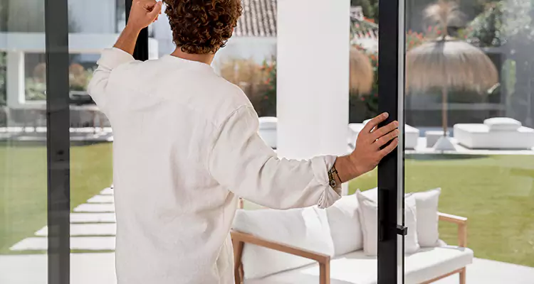 Fix Backyard Sliding Door Hard To Operate in Belle Glade, FL